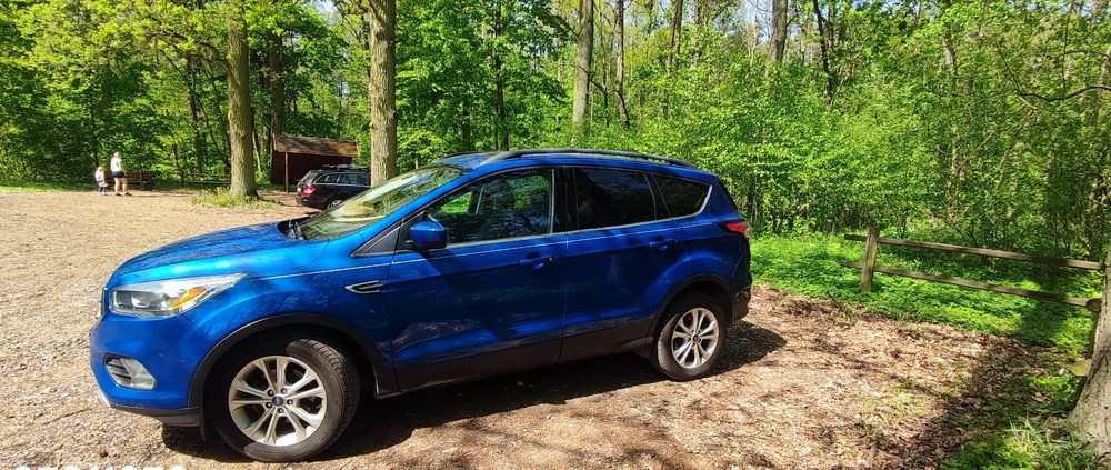 Ford Kuga cena 66800 przebieg: 129000, rok produkcji 2018 z Sucha Beskidzka małe 67